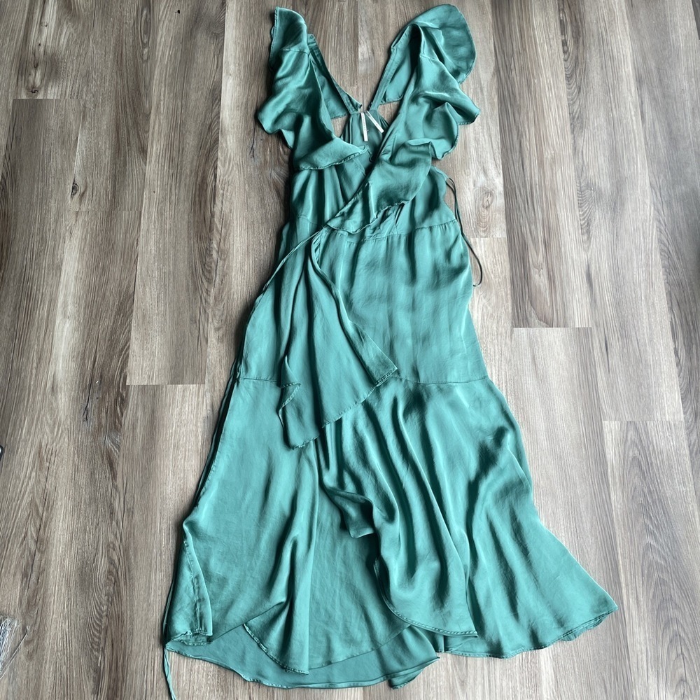 Elegant Teal Wrap Dress - Picture 5 of 9